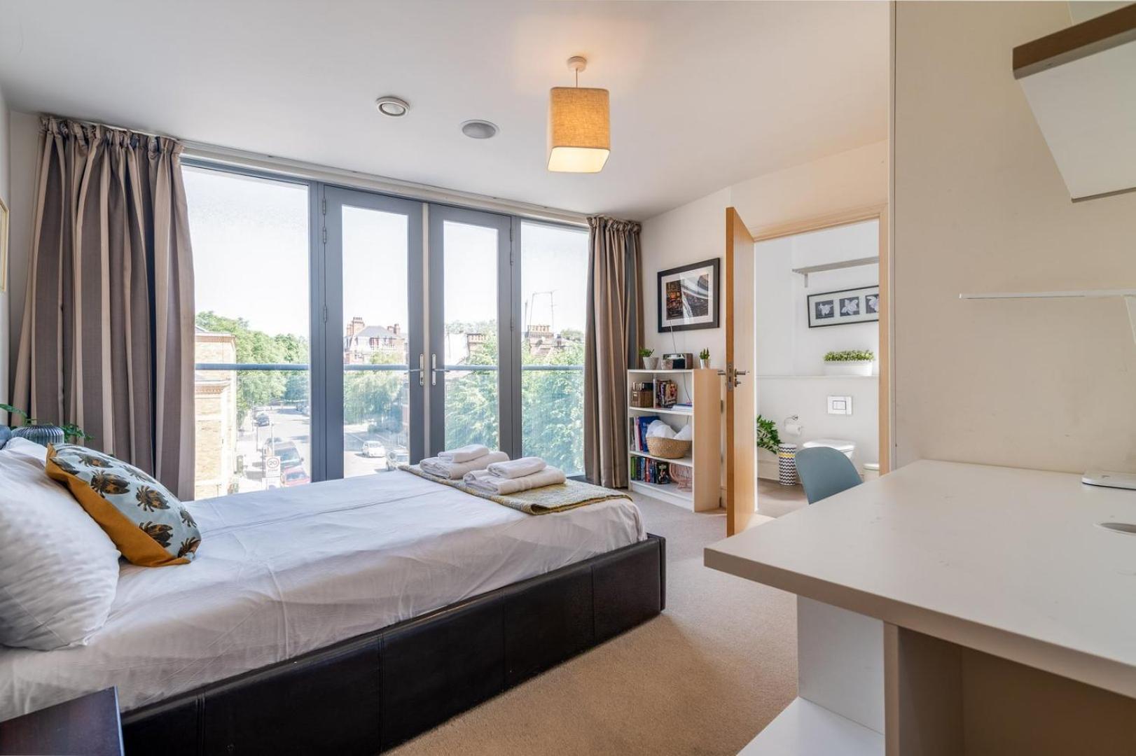 Bright & Spacious Battersea Flat London Exterior photo