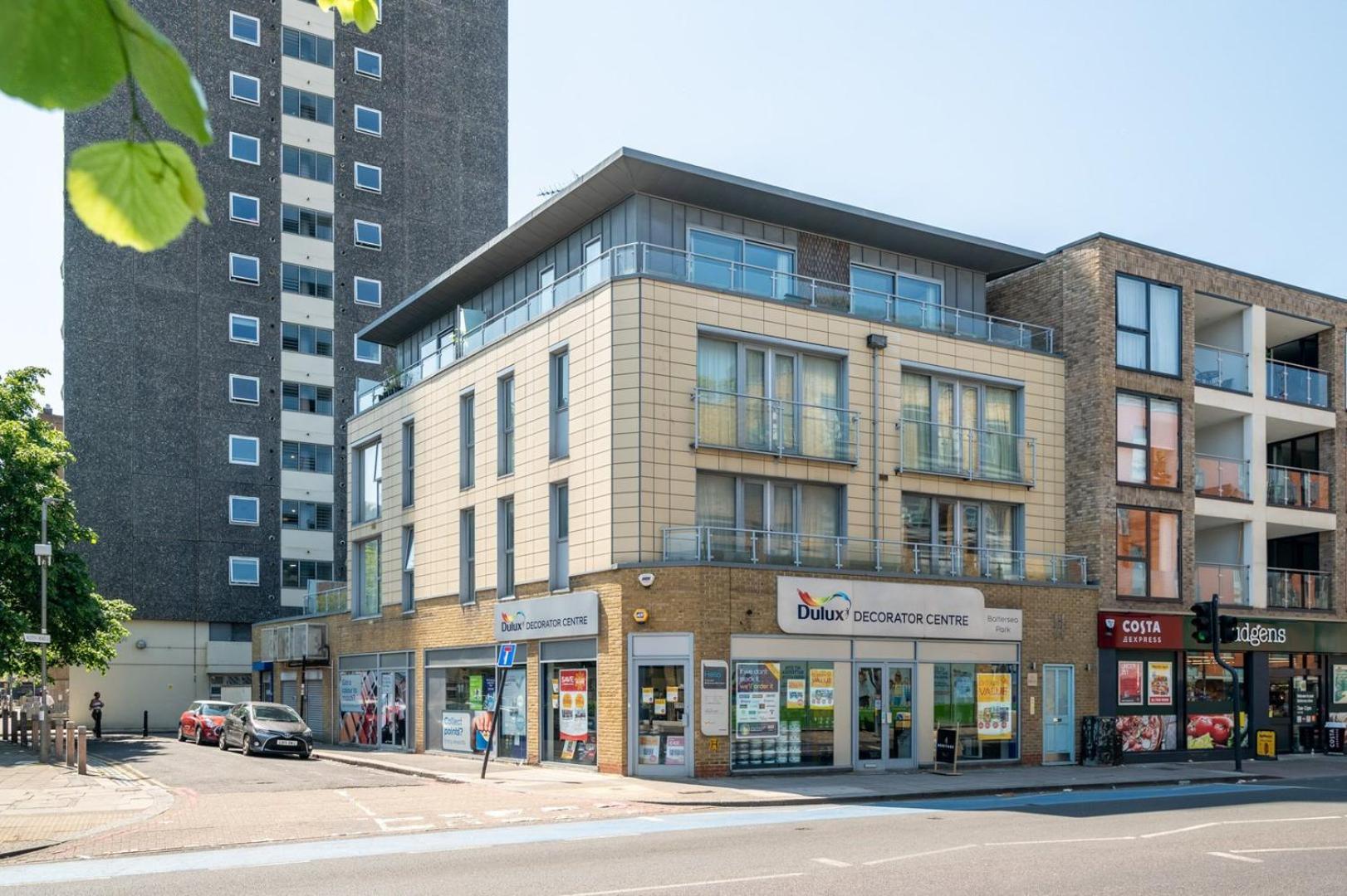 Bright & Spacious Battersea Flat London Exterior photo