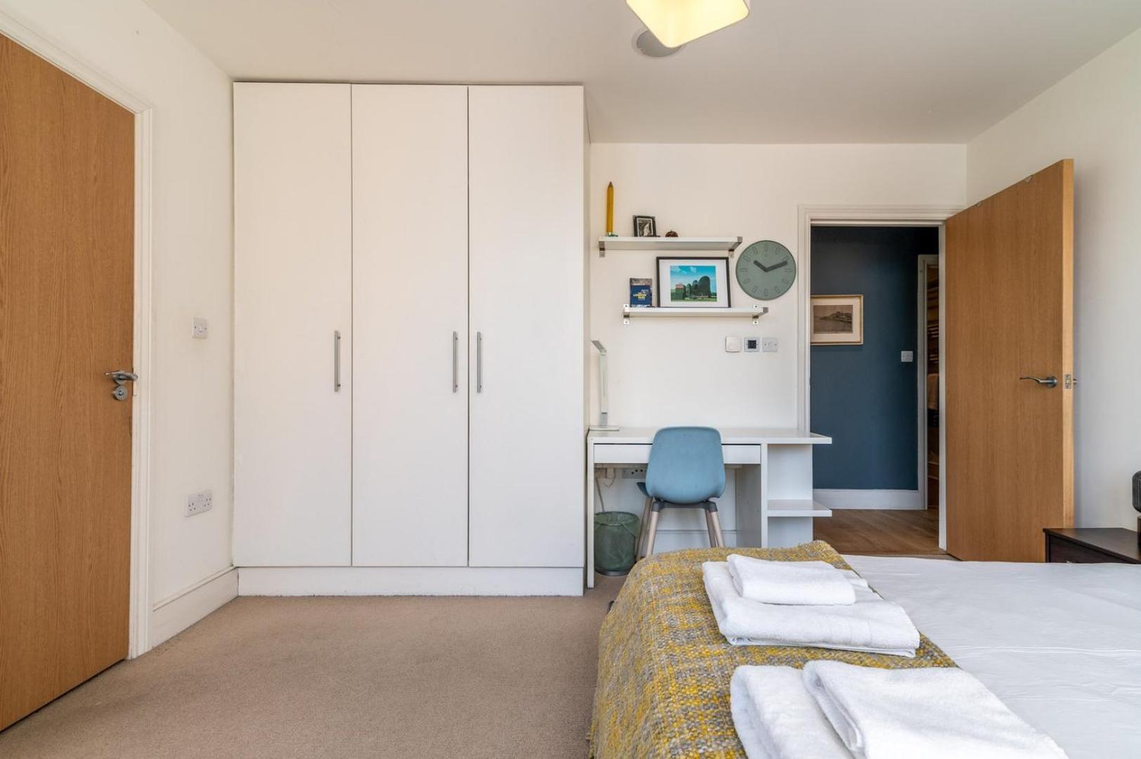 Bright & Spacious Battersea Flat London Exterior photo